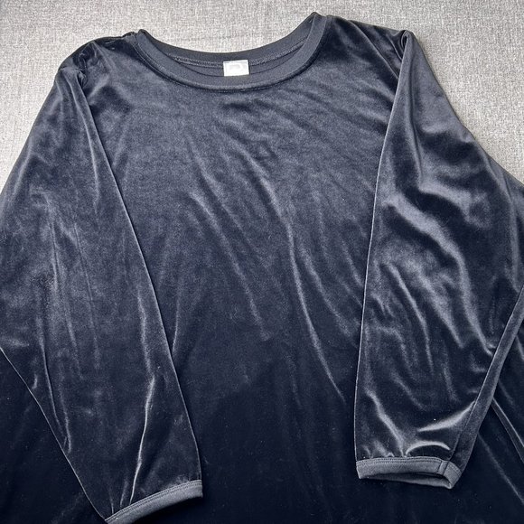 Roaman's Blouse Top Women's 3X Crew Neck Taiwan Black Velvet-Like Casual - Picture 6 of 13